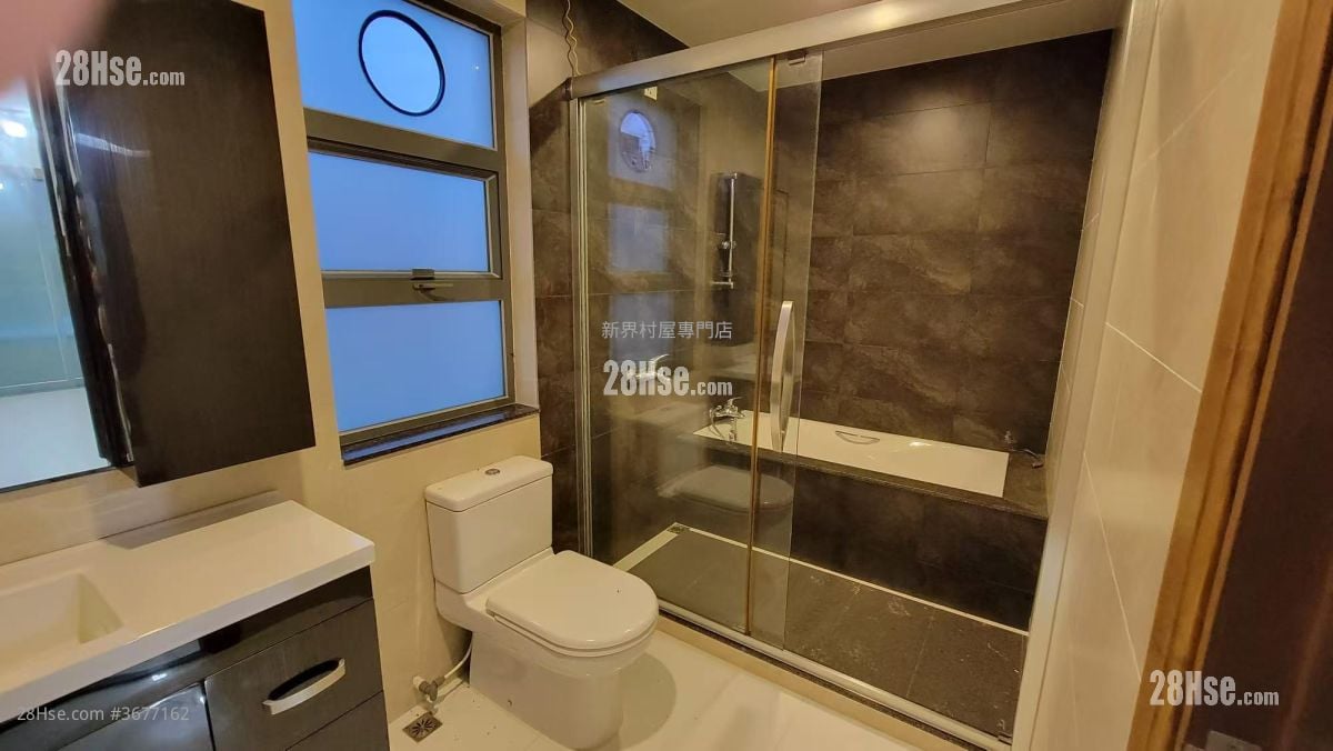 Village Sell 5+ Bedrooms , 5+ Bathrooms 2,100 ft²