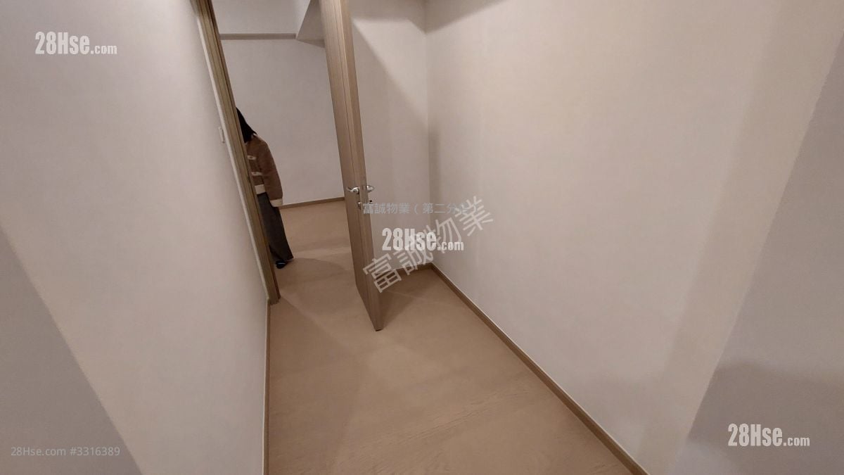 亲海駅 租盘 3 房 , 2 浴室 707 平方尺