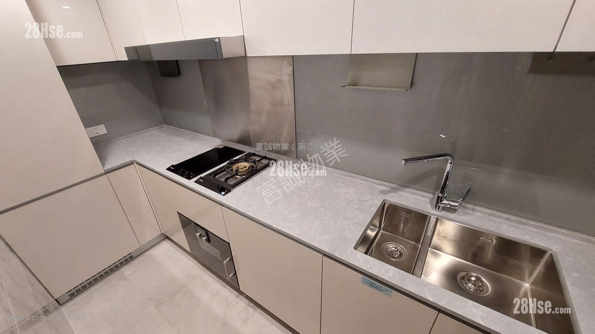 亲海駅 租盘 3 房 , 2 浴室 707 平方尺