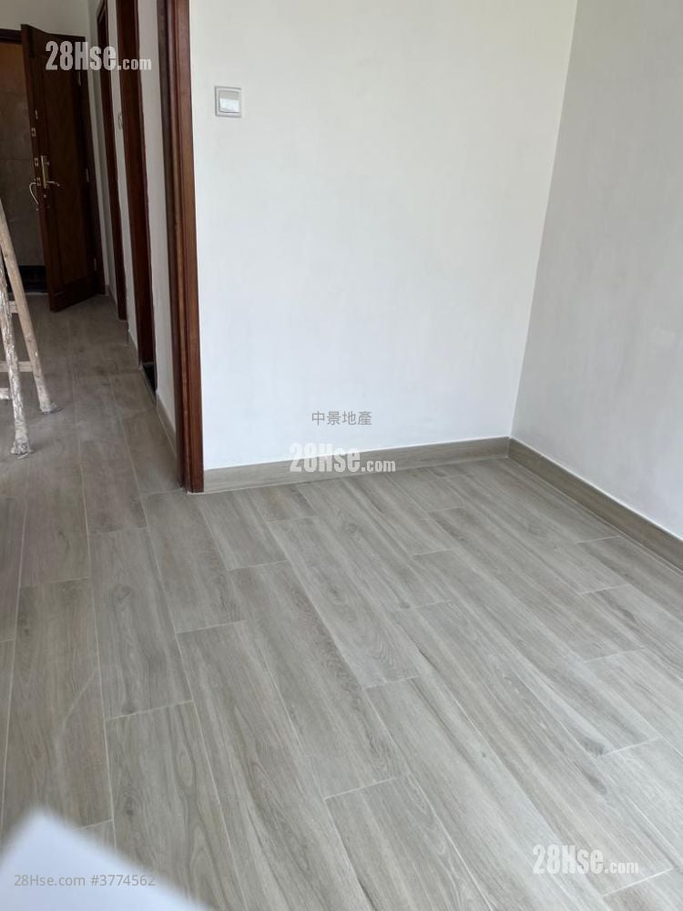 Majestic Park Sell 2 Bedrooms , 1 Bathroom 469 ft²