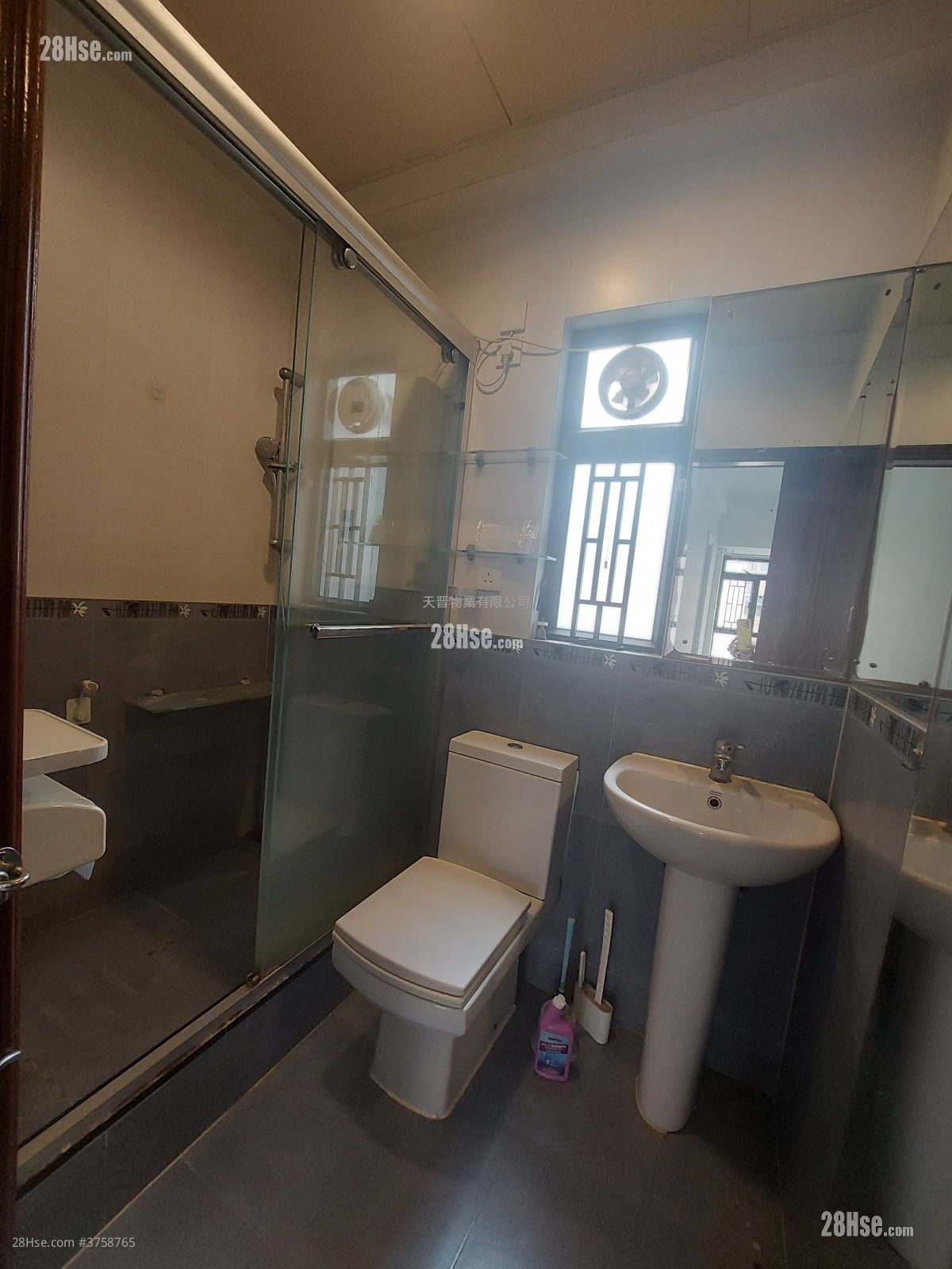 Tak Yue Mansion Sell 1 Bedroom , 1 Bathroom 315 ft²