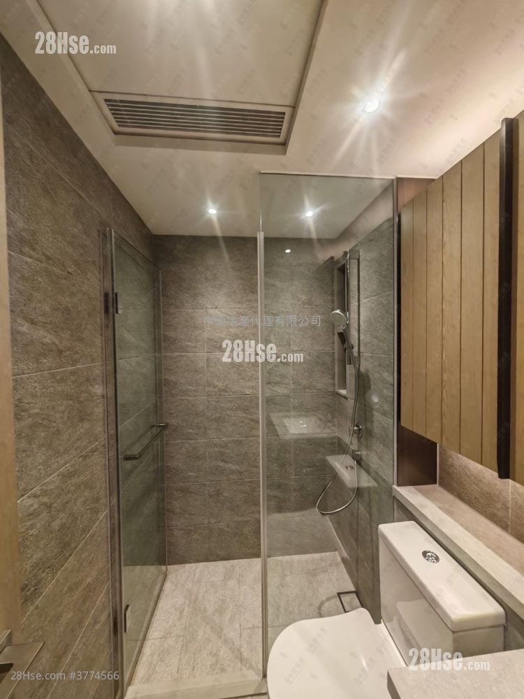 Wetland Seasons Bay Sell 2 Bedrooms 438 ft²