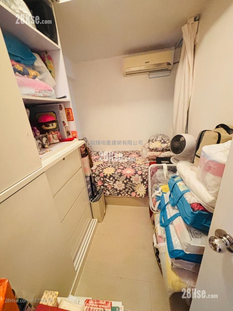 Kui Shing Building Sell 3 Bedrooms , 1 Bathroom 352 ft²