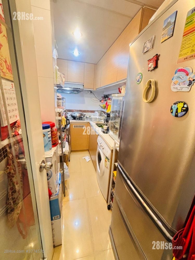 Kui Shing Building Sell 3 Bedrooms , 1 Bathroom 352 ft²