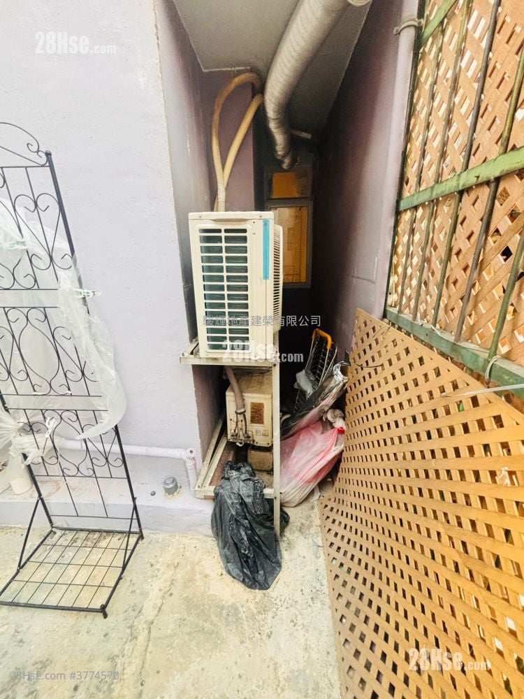 Kui Shing Building Sell 3 Bedrooms , 1 Bathroom 352 ft²