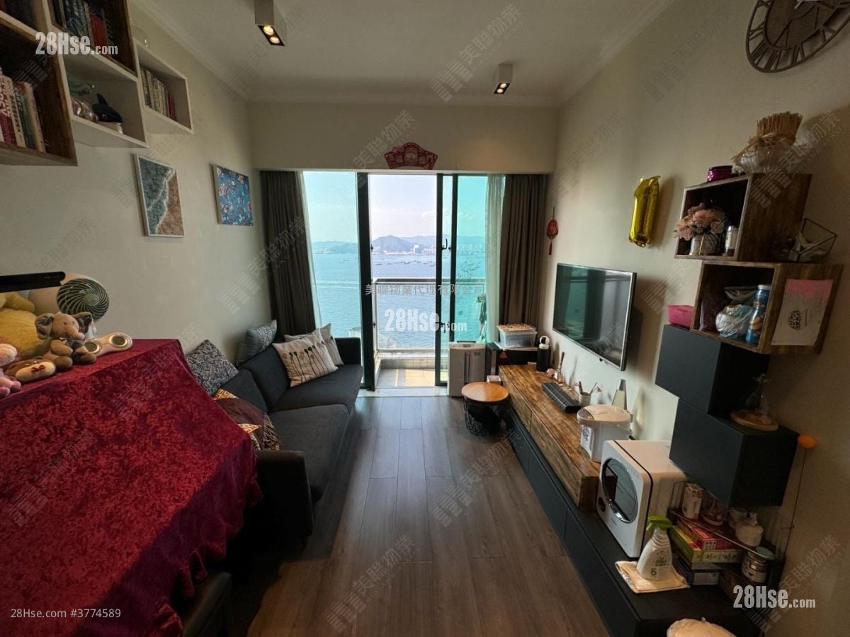 Belchers Hill Sell 3 Bedrooms , 2 Bathrooms 712 ft²