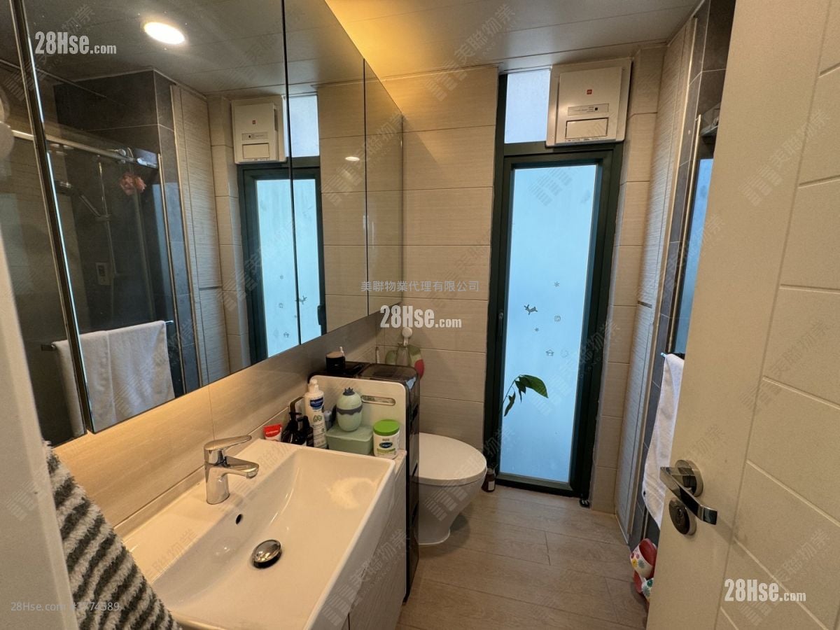 Belchers Hill Sell 3 Bedrooms , 2 Bathrooms 712 ft²