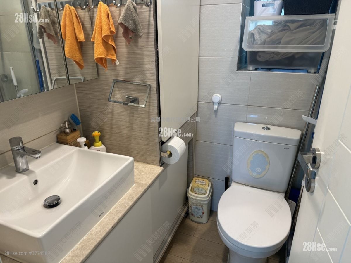 Belchers Hill Sell 3 Bedrooms , 2 Bathrooms 712 ft²