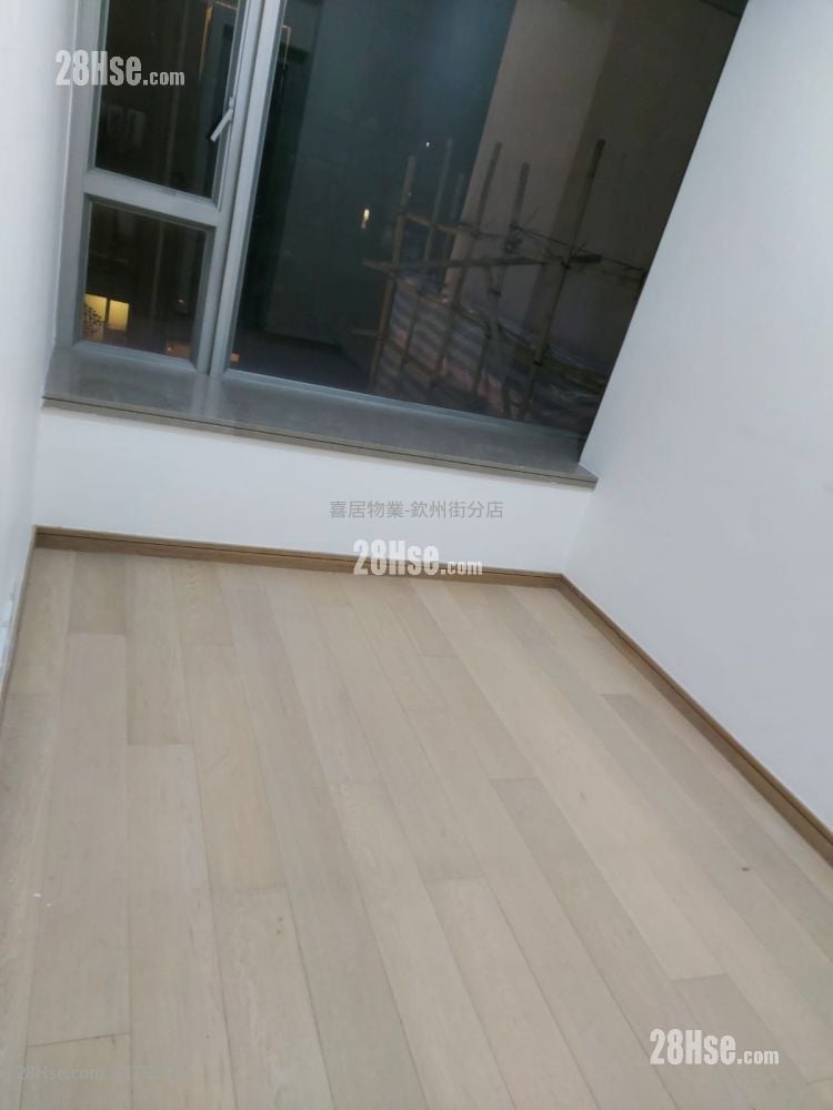 Highpoint Sell 2 Bedrooms , 1 Bathroom 423 ft²