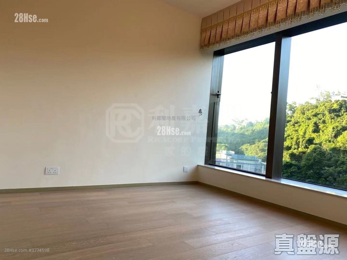 Island Garden Sell 4 Bedrooms , 3 Bathrooms 1,188 ft²