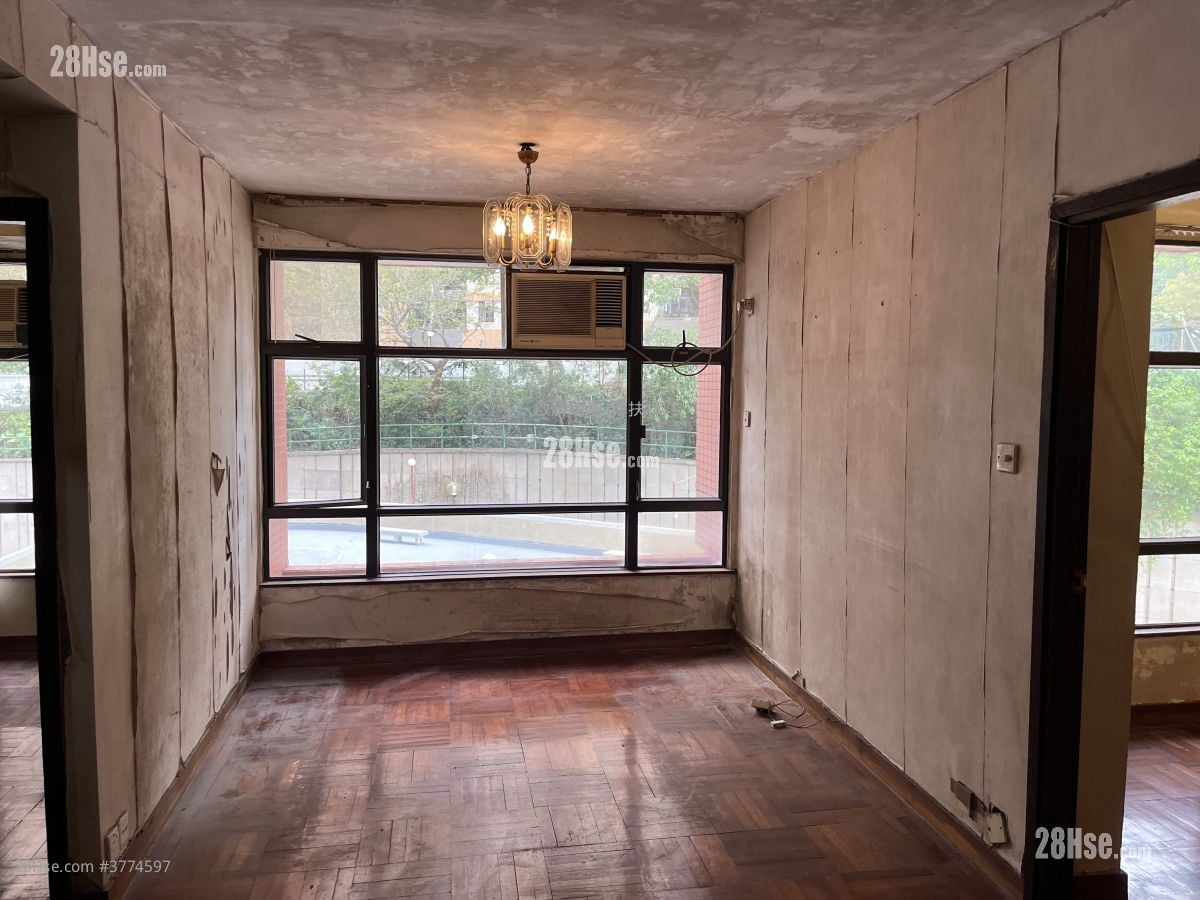 薄扶林花园 售盘 2 房 , 1 浴室 466 平方尺