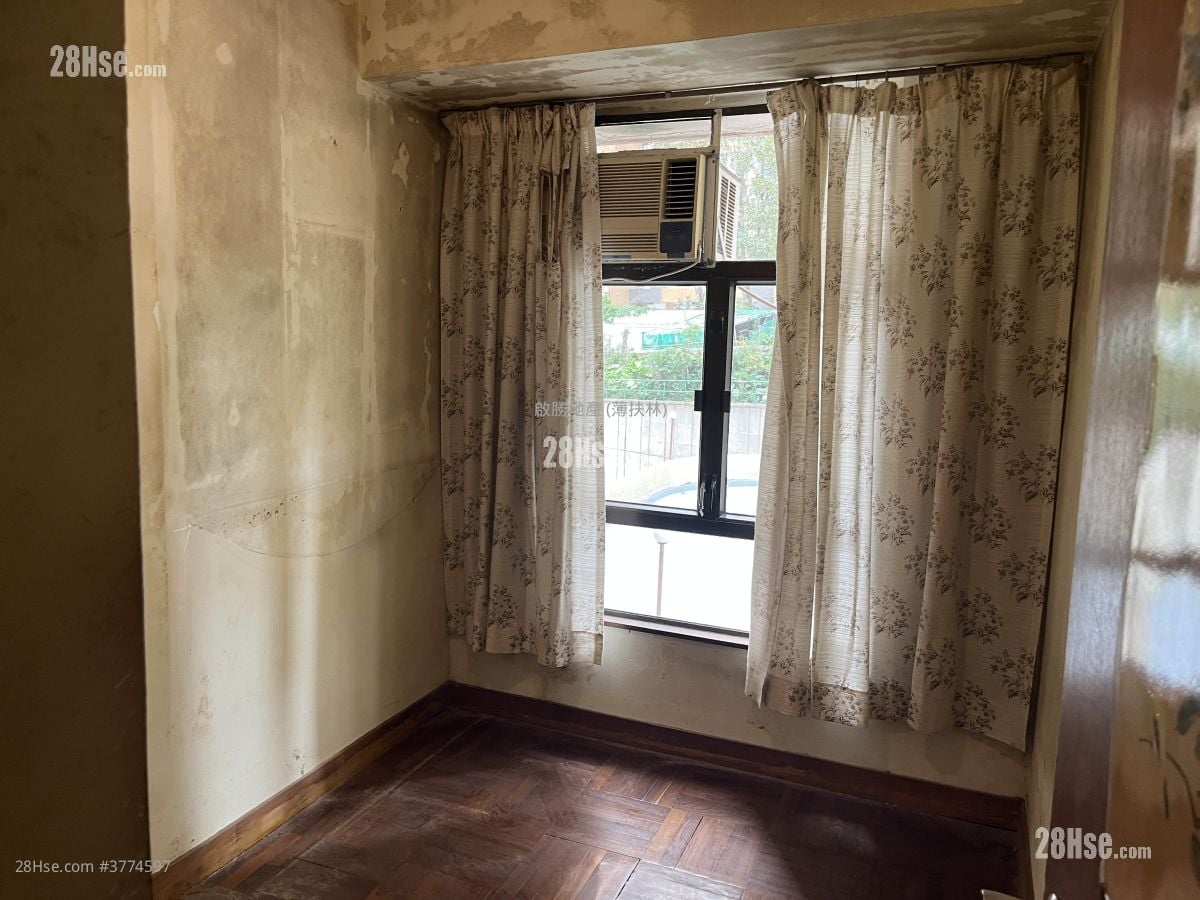 薄扶林花园 售盘 2 房 , 1 浴室 466 平方尺