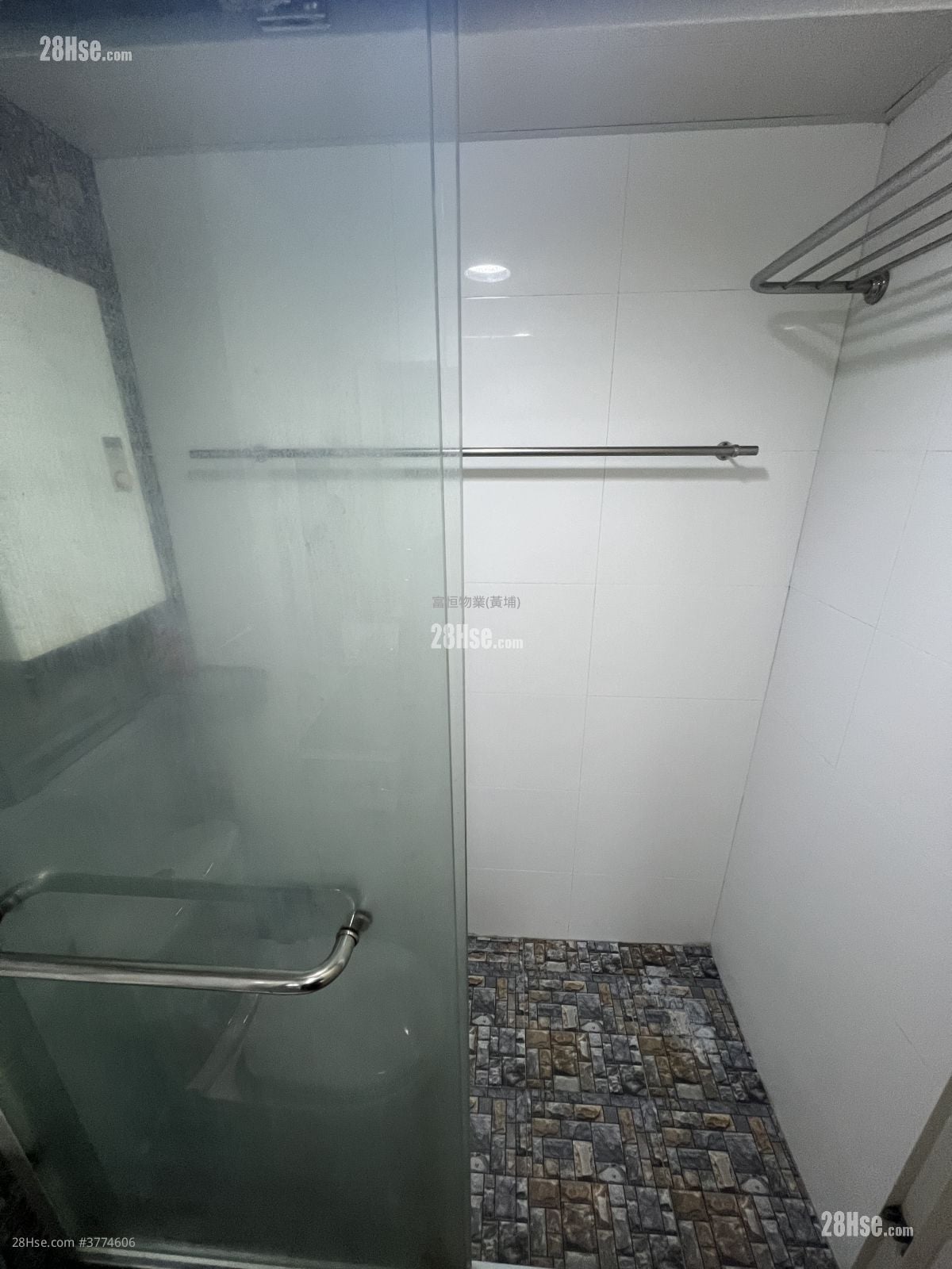 Whampoa Garden Rental 2 Bedrooms , 1 Bathroom 470 ft²