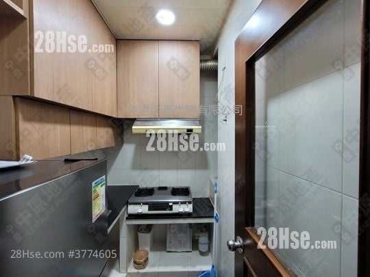 Mayfair Gardens Sell 2 Bedrooms , 1 Bathroom 329 ft²