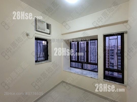 Mayfair Gardens Sell 2 Bedrooms , 1 Bathroom 329 ft²