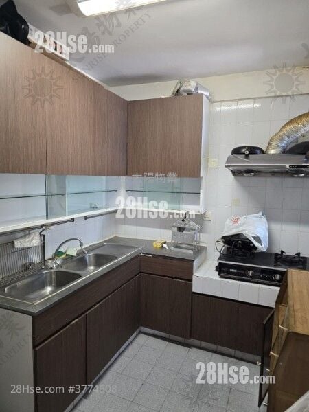 Whampoa Garden Sell 4 Bedrooms 761 ft²