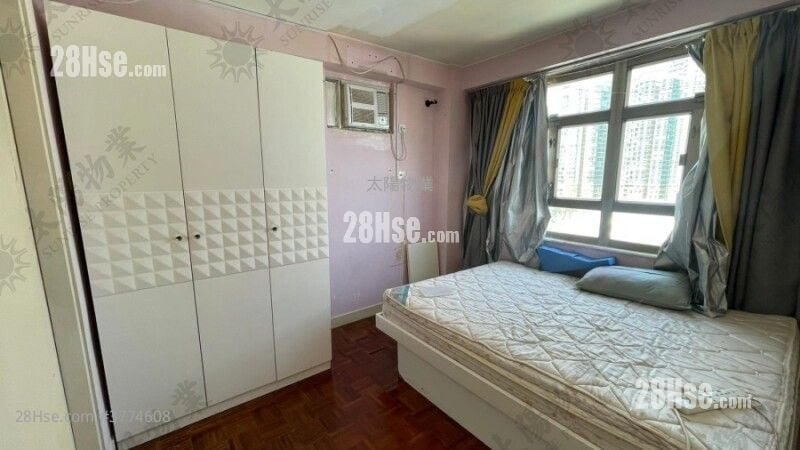 Whampoa Garden Sell 4 Bedrooms 761 ft²