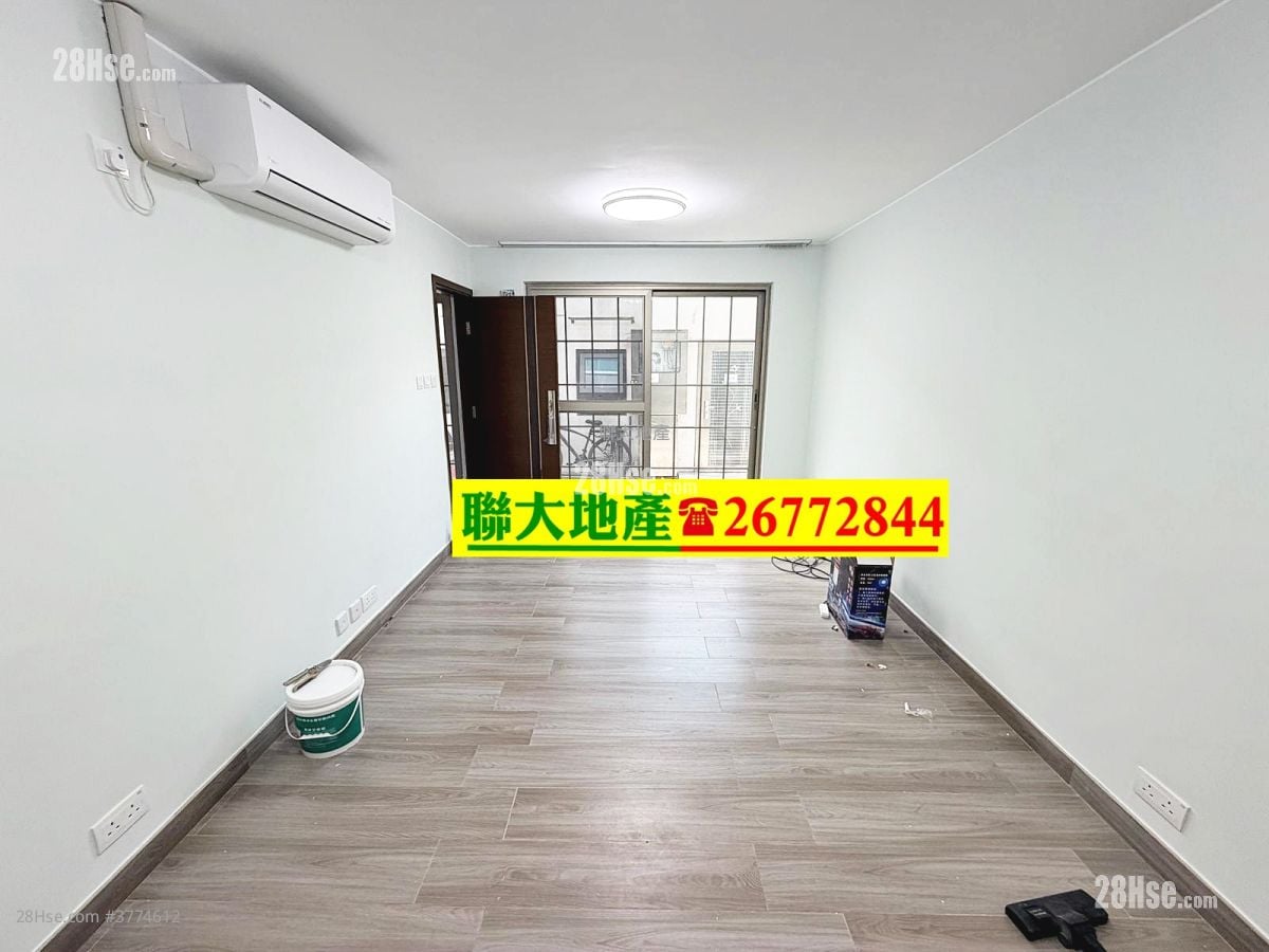 Village Rental 3 Bedrooms , 1 Bathroom 630 ft²