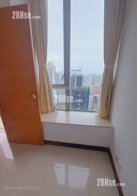 One New York 售盘 1 房 , 1 浴室 240 平方尺