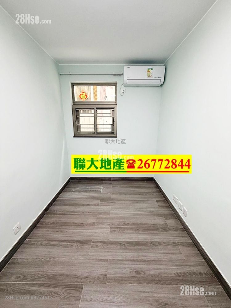 Village Rental 3 Bedrooms , 1 Bathroom 630 ft²