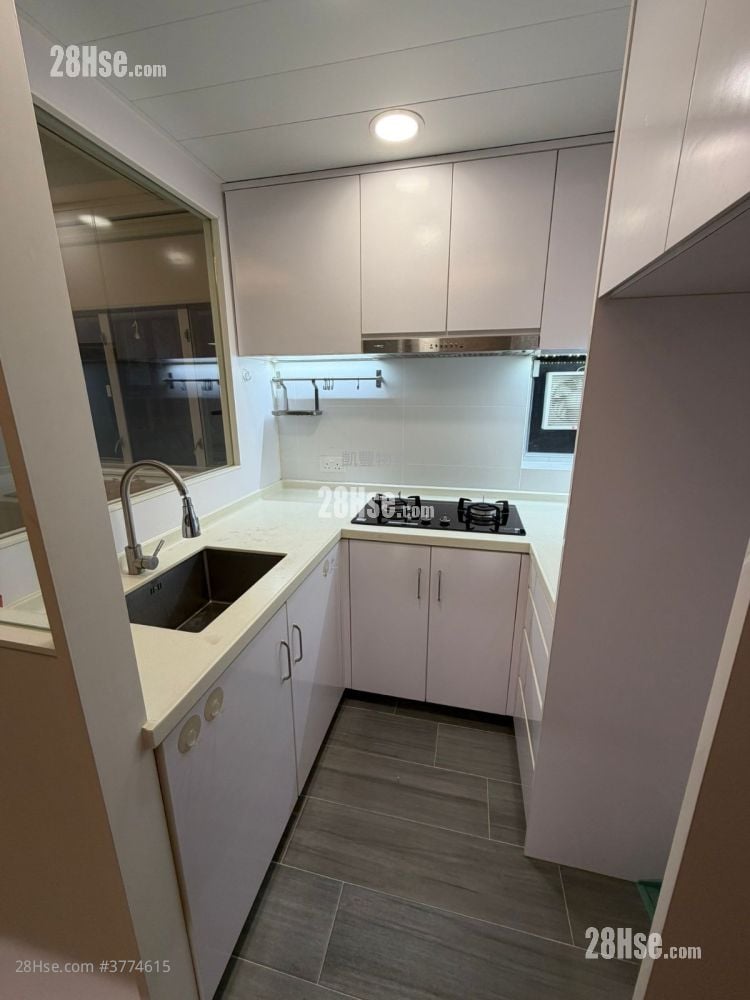 Viking Garden Sell 2 Bedrooms , 1 Bathroom 449 ft²