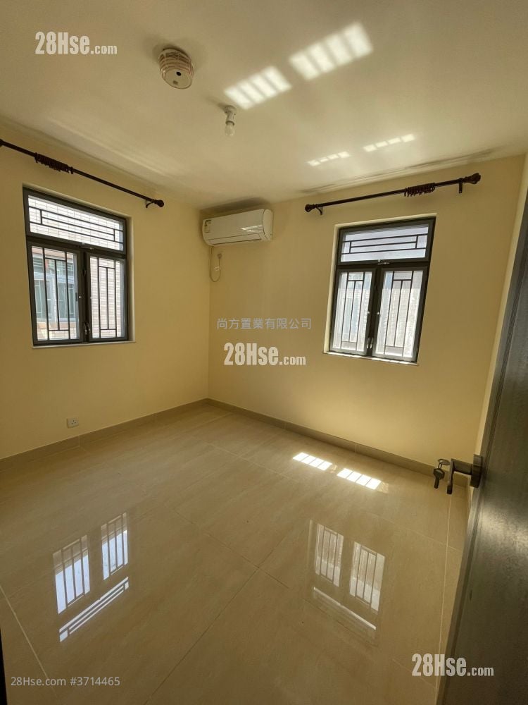 Village Sell 3 Bedrooms , 1 Bathroom 700 ft²