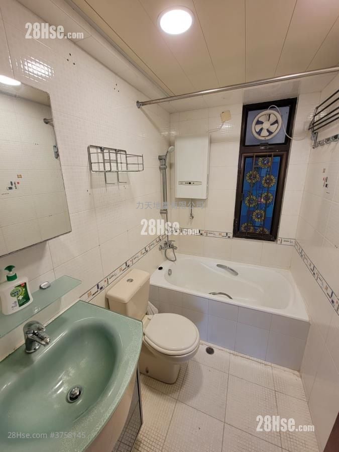 富豪花园 售盘 3 房 , 1 浴室 560 平方尺