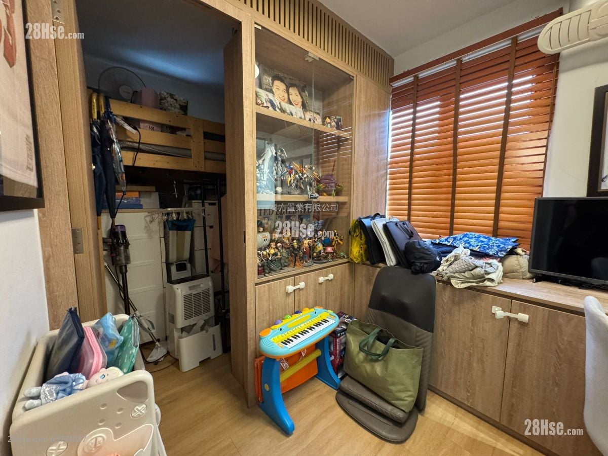 Village Sell 3 Bedrooms , 1 Bathroom 700 ft²