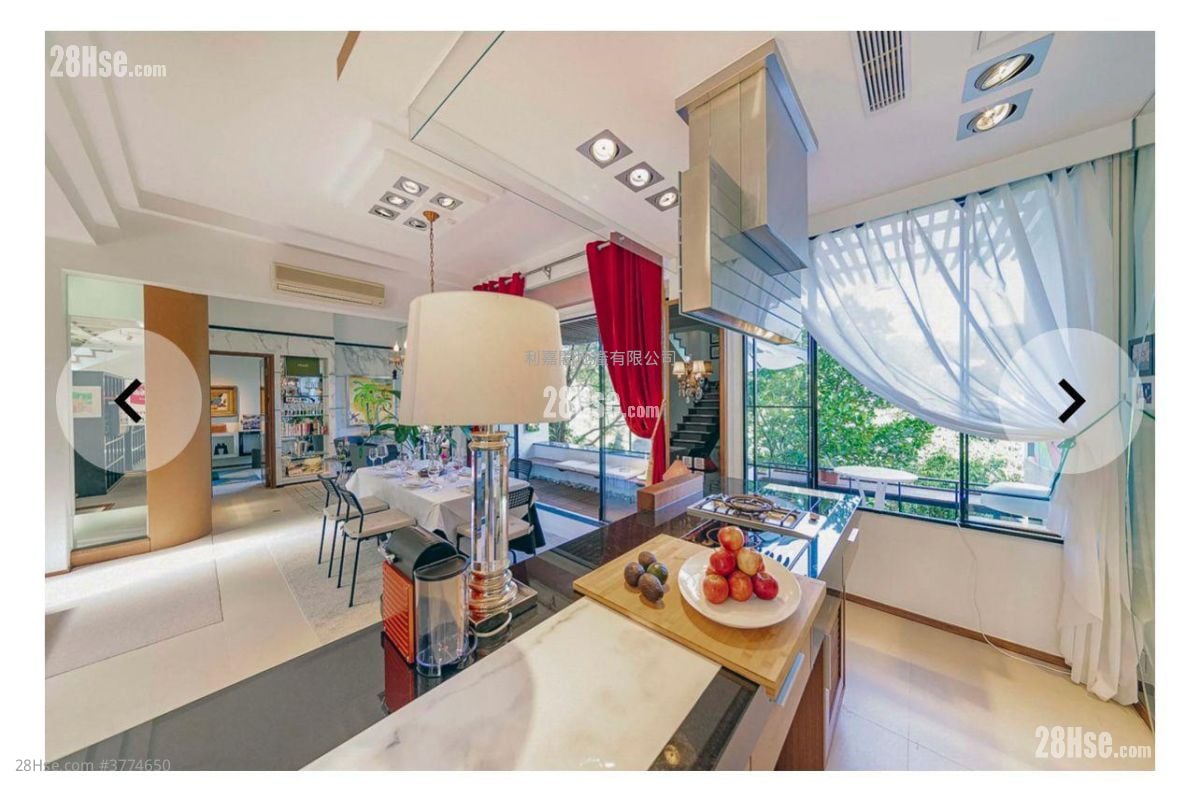 Miami Crescent Sell 2 Bedrooms , 3 Bathrooms 1,841 ft²