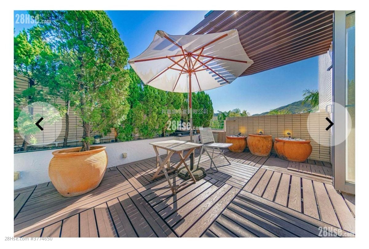 Miami Crescent Sell 2 Bedrooms , 3 Bathrooms 1,841 ft²