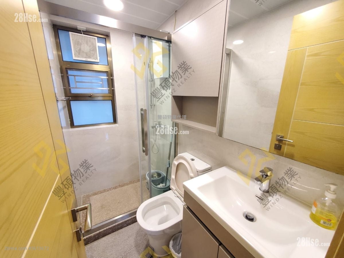 Village Rental 3 Bedrooms , 2 Bathrooms 700 ft²