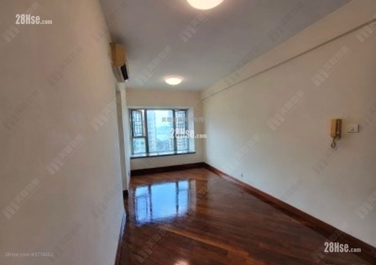 Tseung Kwan O Plaza Sell 2 Bedrooms , 1 Bathroom 453 ft²
