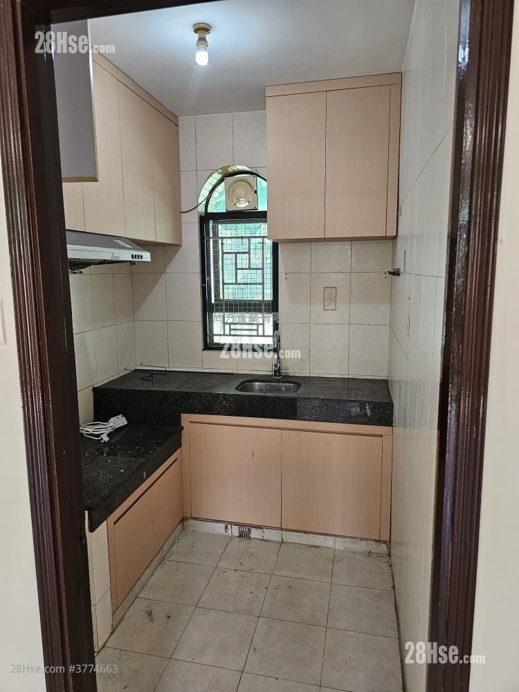 Village Sell 3 Bedrooms , 1 Bathroom 700 ft²