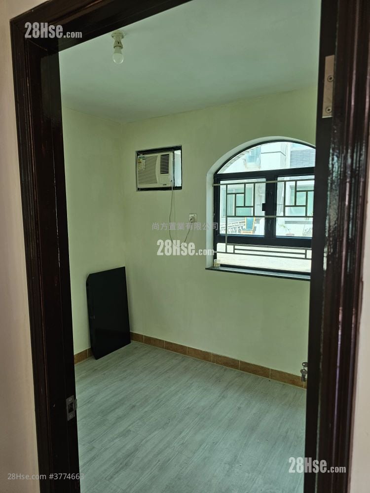 Village Sell 3 Bedrooms , 1 Bathroom 700 ft²