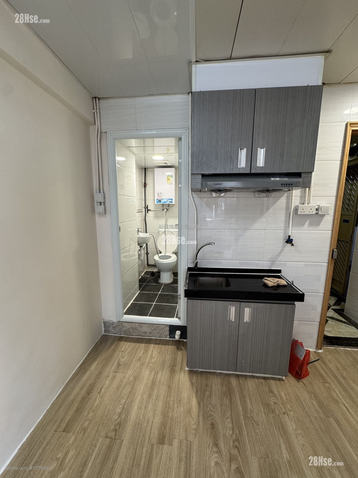 牡丹大厦 租盘 1 房 , 1 浴室 210 平方尺