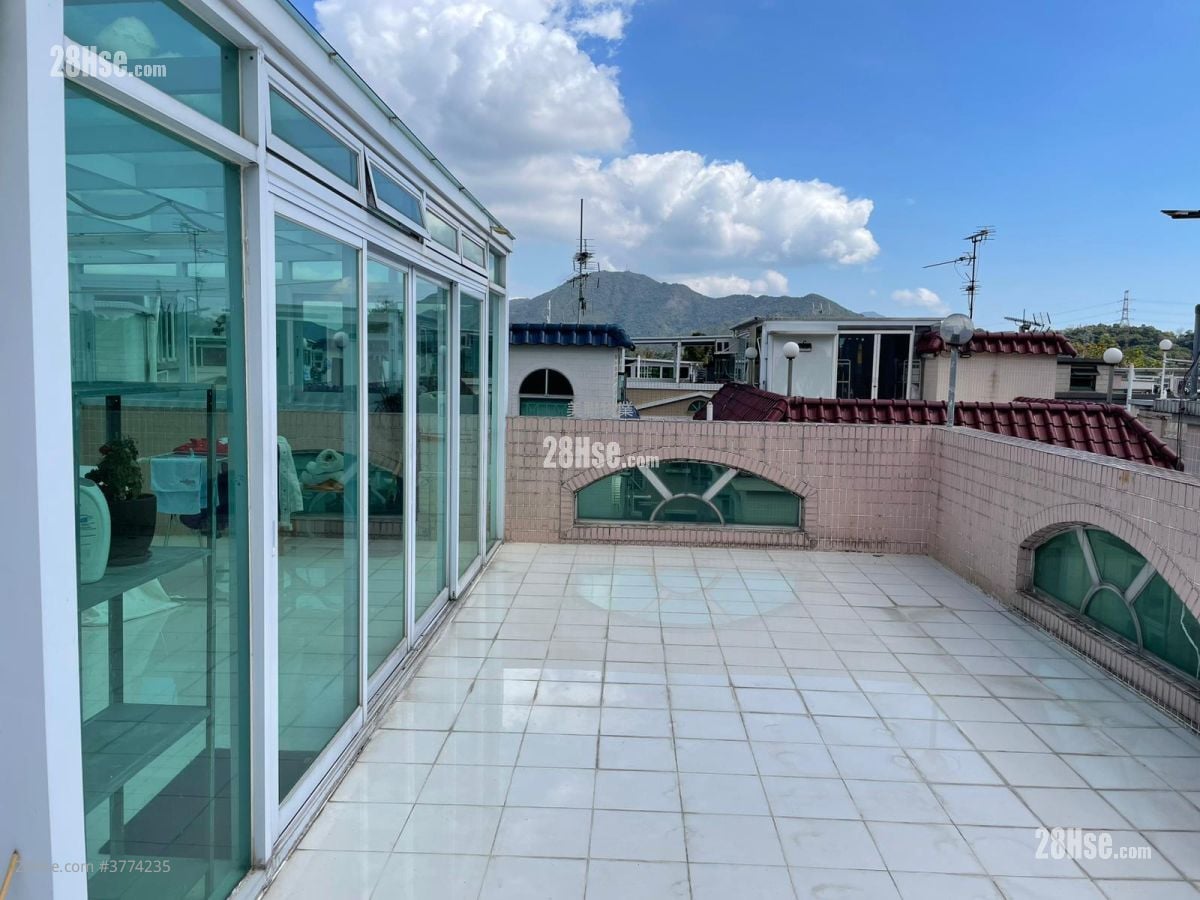 Tong Min Tsuen Sell 3 Bedrooms , 1 Bathroom 700 ft²