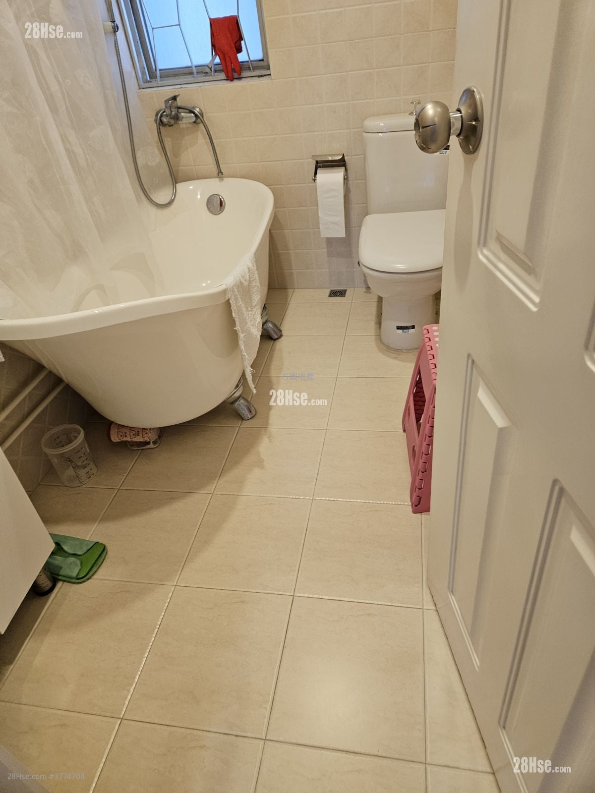 Laguna City Sell 3 Bedrooms , 2 Bathrooms 748 ft²