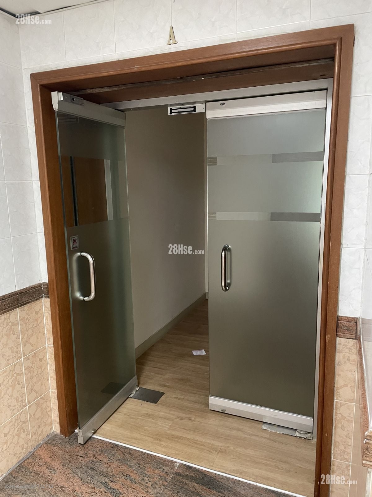 京贸中心 售盘 1 房 , 1 厕所