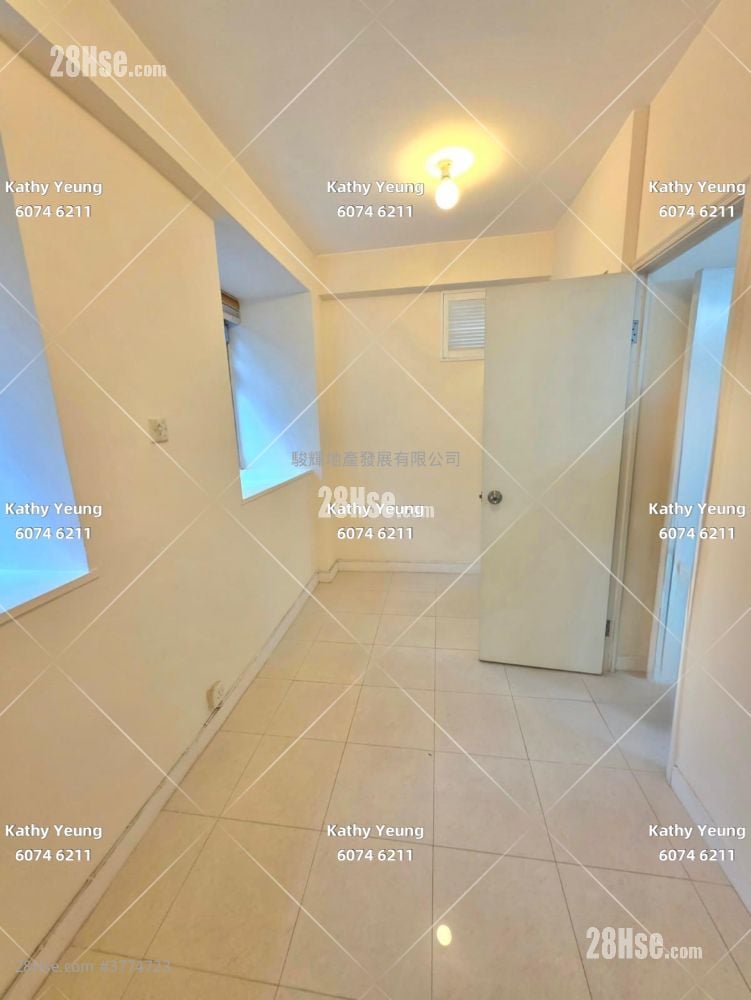 Shun Fai Building Sell 1 Bedroom , 1 Bathroom 276 ft²