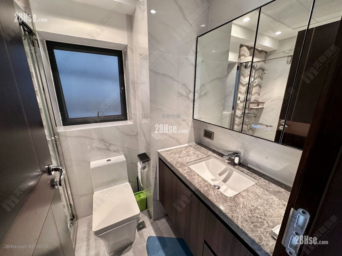 溋玥天赋海湾 售盘 3 房 1,468 平方尺