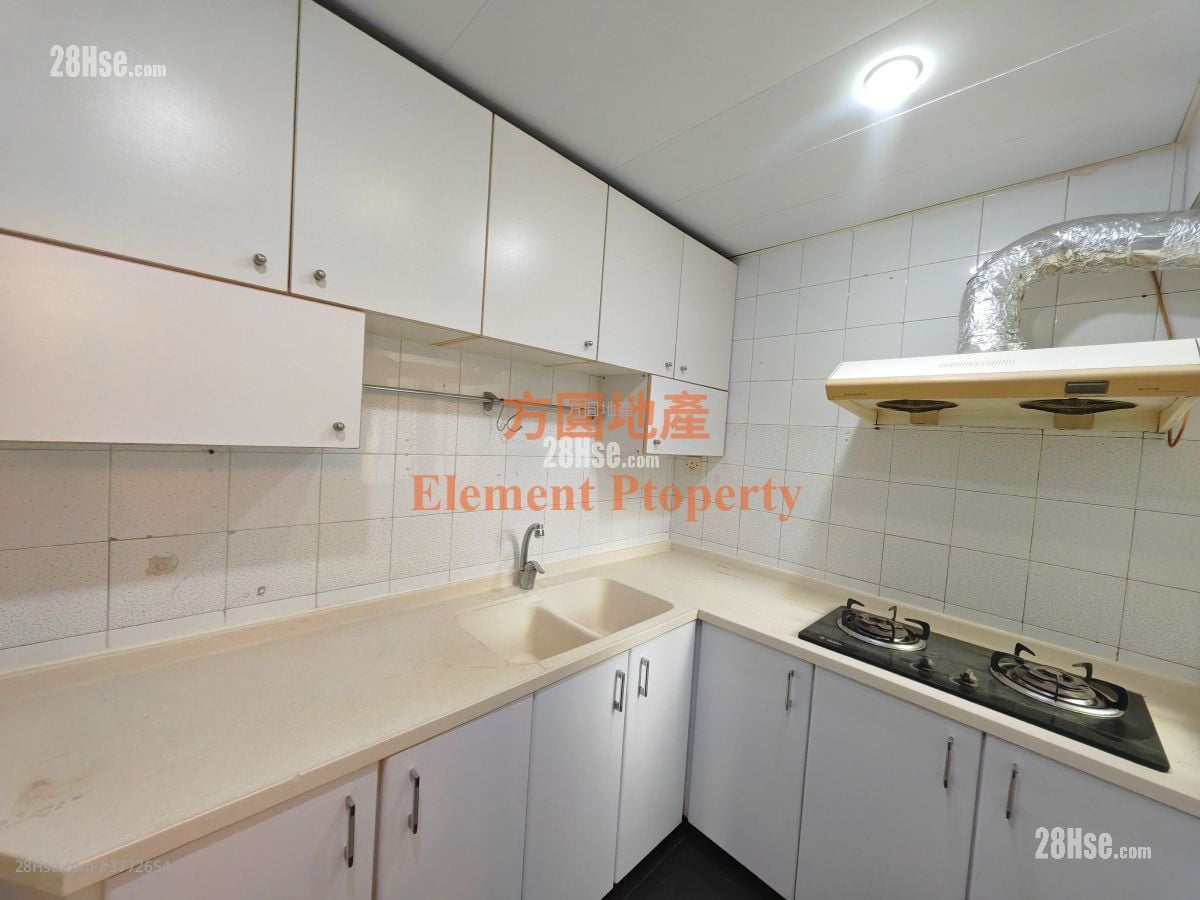 Laguna City Sell 3 Bedrooms , 2 Bathrooms 687 ft²