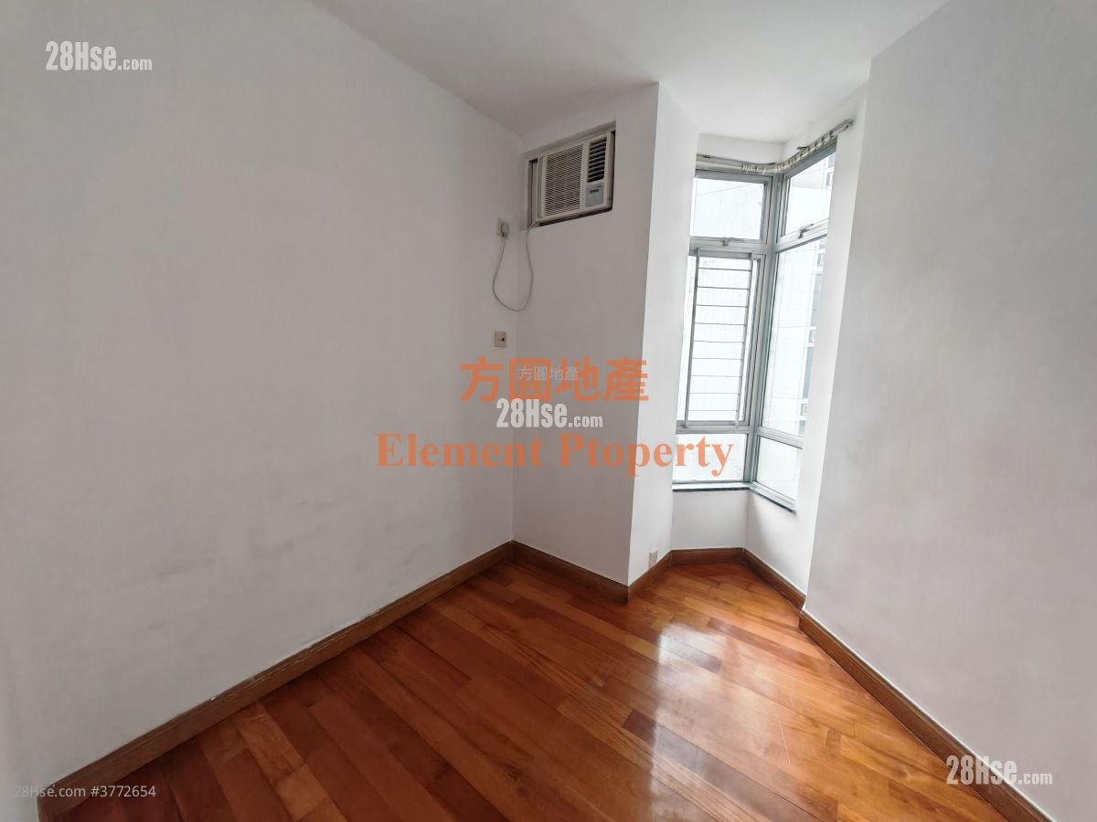 Laguna City Sell 3 Bedrooms , 2 Bathrooms 687 ft²