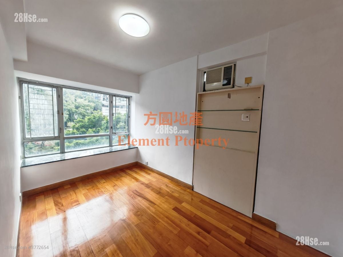 Laguna City Sell 3 Bedrooms , 2 Bathrooms 687 ft²