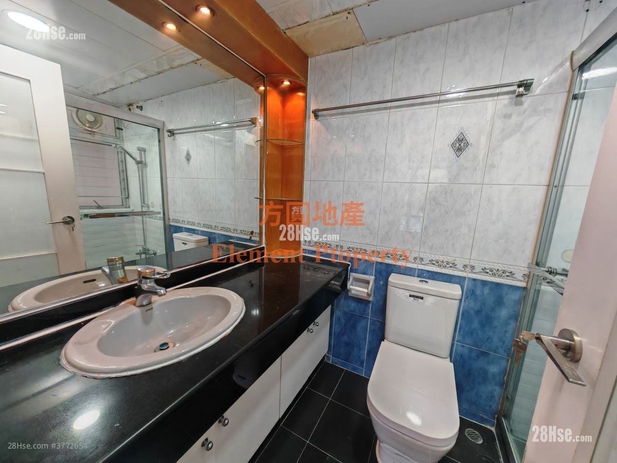 Laguna City Sell 3 Bedrooms , 2 Bathrooms 687 ft²