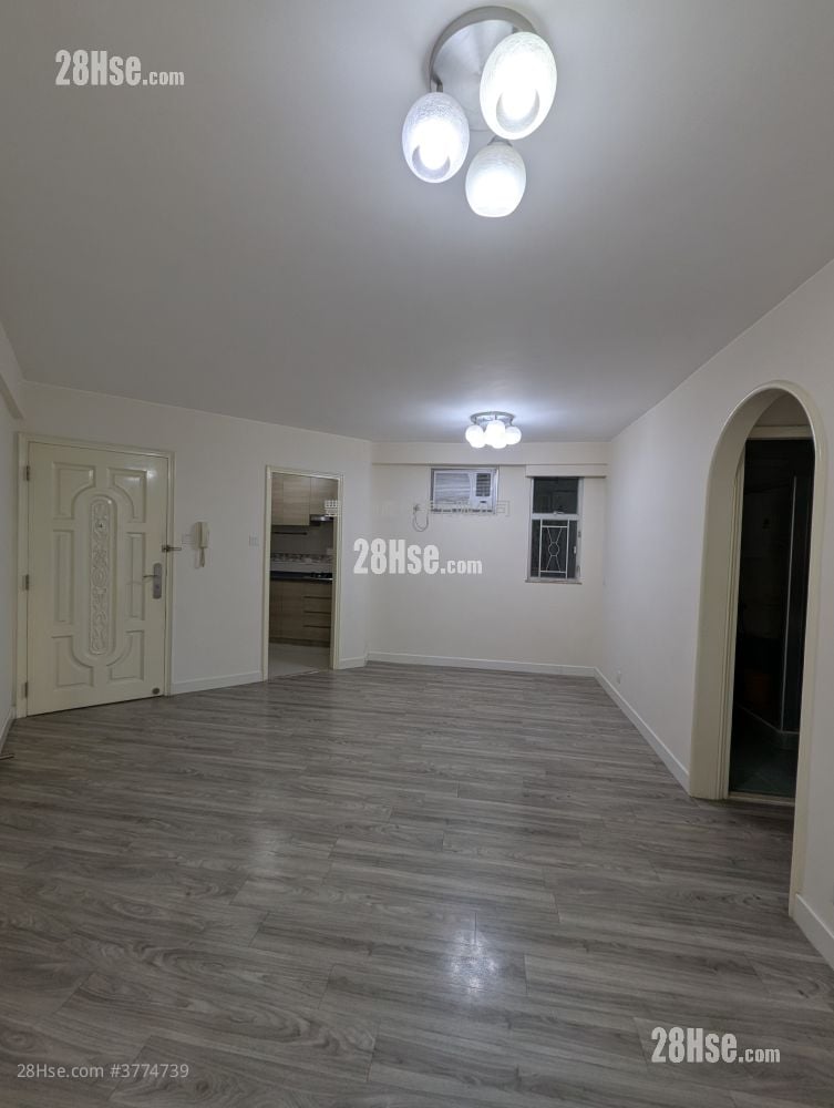 Whampoa Garden Sell 2 Bedrooms , 1 Bathroom 503 ft²