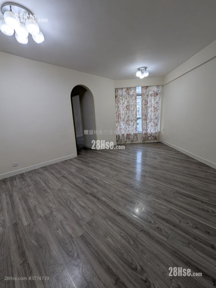 Whampoa Garden Sell 2 Bedrooms , 1 Bathroom 503 ft²