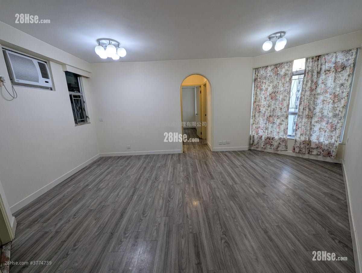 Whampoa Garden Sell 2 Bedrooms , 1 Bathroom 503 ft²