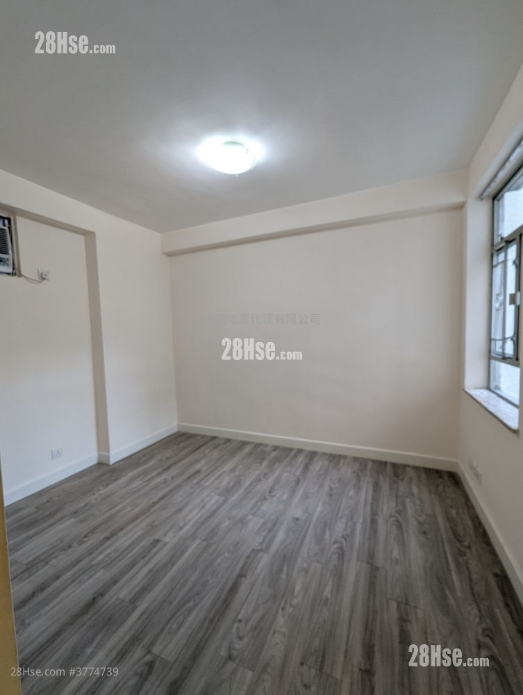 Whampoa Garden Sell 2 Bedrooms , 1 Bathroom 503 ft²