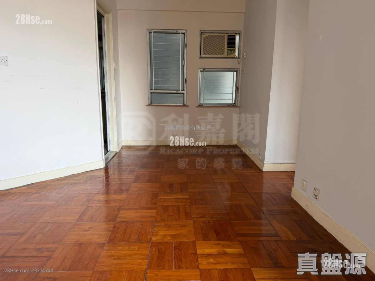 嘉湖山庄 售盘 2 房 448 平方尺