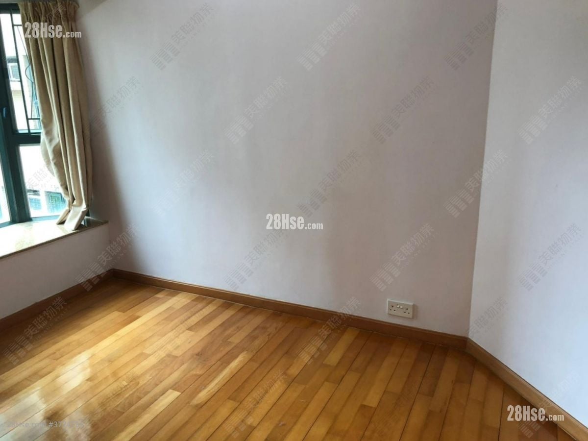 Greenery Place Sell 2 Bedrooms , 1 Bathroom 446 ft²